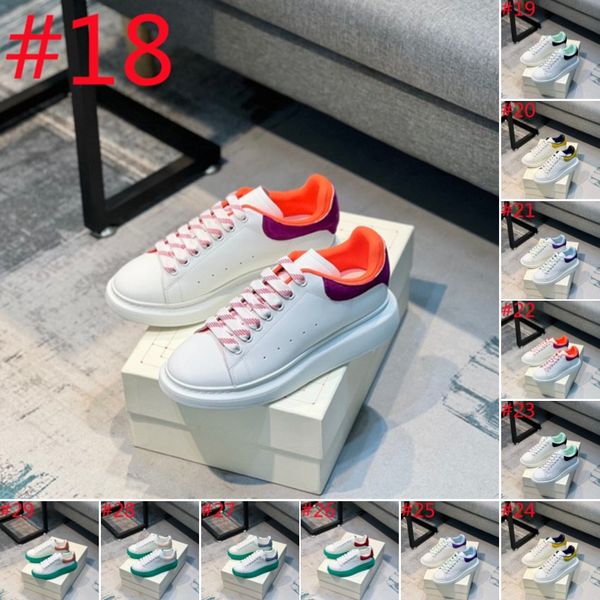 

2024 mens designer casual shoe chaussures reflective men women fashion outdoor walking shoes purple green designers sport luxury sneakers