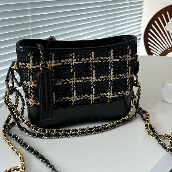 

hobo chains bags designer brand bag totes crossbody luxury handbag fashion shoulder lady women letter purse phone wallet artwork