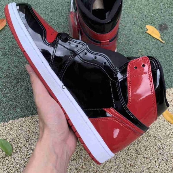 

1 2021 news high jumpman og bred patent basketball shoes black varsity red white outdoor running trainers sneakers ship with box, White;red