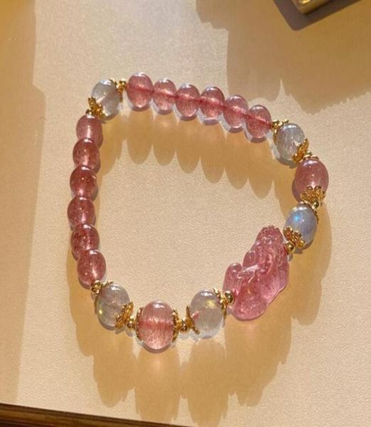 

natural good luck crystal strawberry female benmingnian beaded strands red bracelet woven gift girlfriend3964553, Black