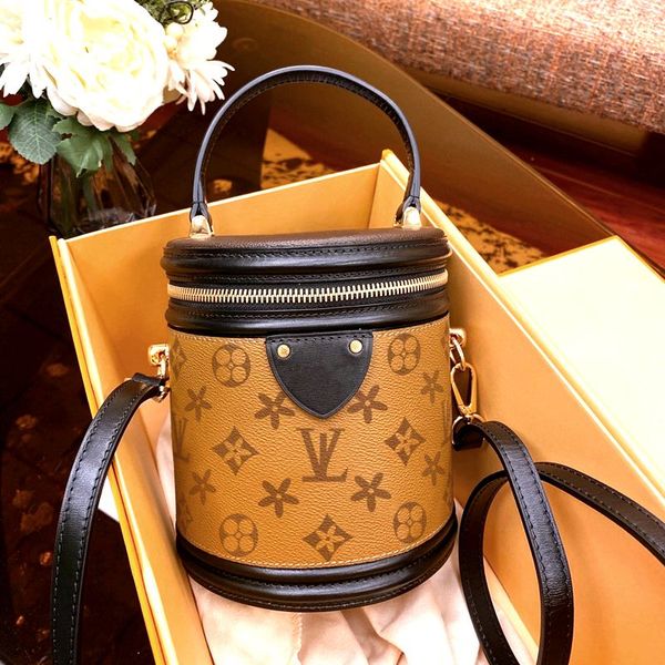 

2023 luxurys designers real leather classic bags presbyopic handbags purses cannes petit noe modeling crossbody bucket bag purse louise vutt