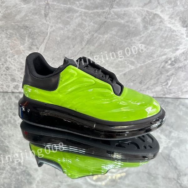 

2023 new luxury designer brand shoe for men women fashion embossed grained calf leather platform runner trainers sneakers xinshidai230408, Black