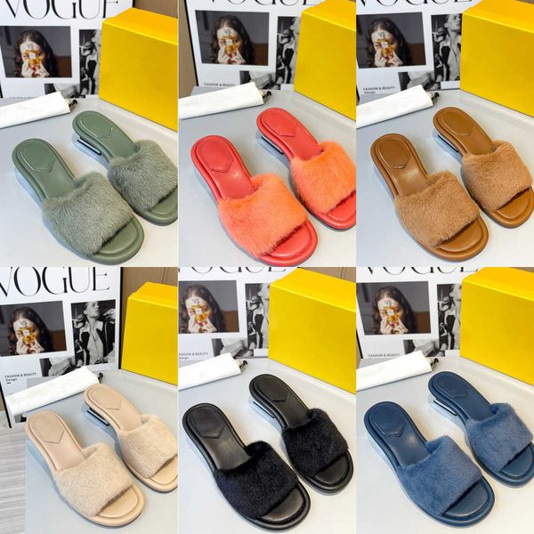 

2023 designer new furry slippers winter baguette plush fuzzy fluffy large size candy color non-slip sandals fashion street ladies premium wa, Black