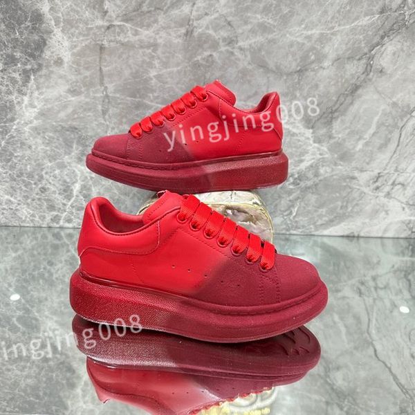 

2023 new designer brand shoes for men women fashion embossed grained calf leather platform runner trainers sneakers xinshidai230406, Black