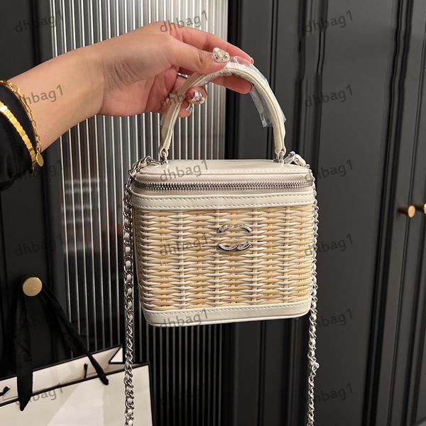 

designer womens mini makeup bag cool braid makeup case classic grass beach bag silver hardware metal chain shoulder bag zipper closed crossb