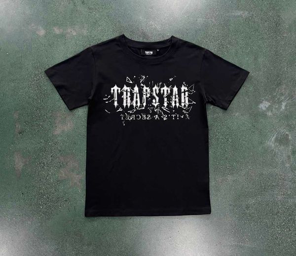 

trapstar broken lens t-shirt in black and white, White;black