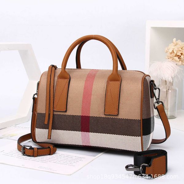 

brand hong kong women's bag new summer fashion pillow bag versatile handheld one shoulder crossbody small bag fashion