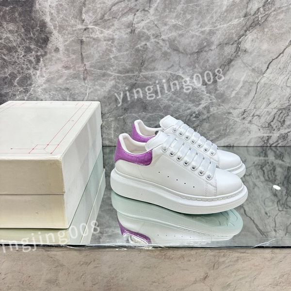 

luxurys summer men's breathable shoes round toe designer men anti-slip proof sneakers fashion outdoor walking shoe xinshidai230414, Black