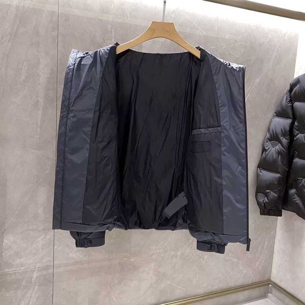 

winter white duck down stand collar thick coat, goose down plus lining to give warm protection, cold effect is excellent, wind and waterproo, Black