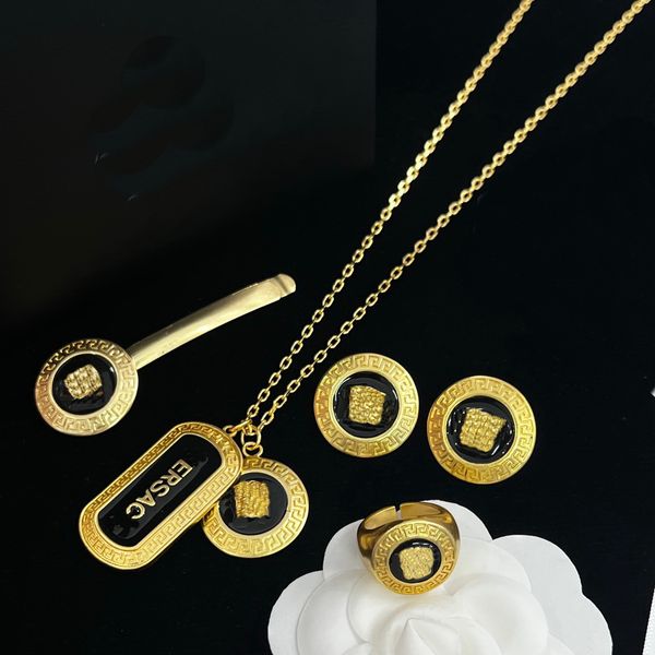 

enamel black resin beauty head embellishment maze thick chain necklace bracelet hairpin earring ring brass banshee luxury clavicular neckcha