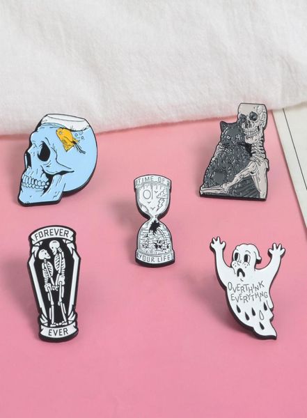 

creative animal cat skeleton embrace enamel brooch alloy badge denim shirt bag cartoon pin fashion punk dark jewelry gift5576610, Blue