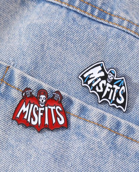 

punk misfits bat fiend rock band brooch pins enamel metal badges lapel pin brooches jackets jeans fashion jewelry accessories horr9346994, Blue