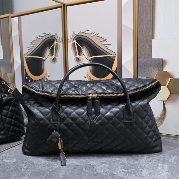 

new designer bag with diamond shaped leather material and flap travel bag luggage bag with large capacity, high-end tote bag
