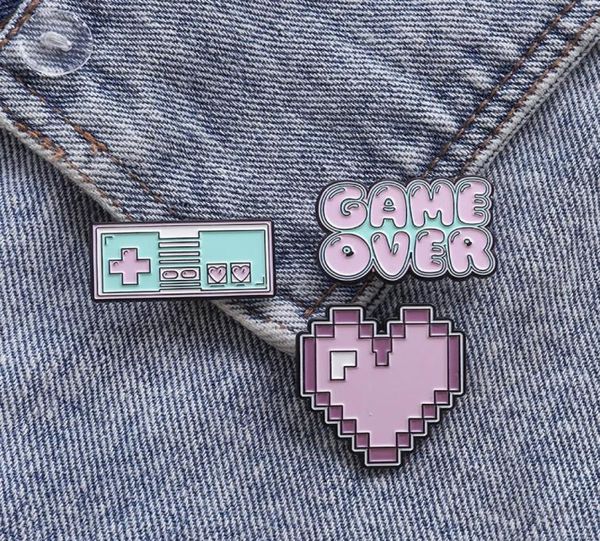 

pink game enamel pin bag badge heart game over brooches clothes lapel custom cartoon retro vintage jewelry gift for girls1188657, Blue