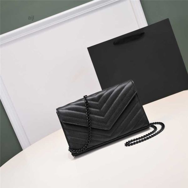 

2024 fashion handbags shoulder luxurys designer bags metal chain gold silver women handbag genuine leather bag flip cover diagonal messenger