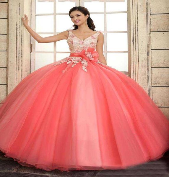 

2020 quinceanera dresses ball gown tulle applique vneck lace up sweep train girls 16th prom dress gowns custom sash elegant7154701, Blue;red