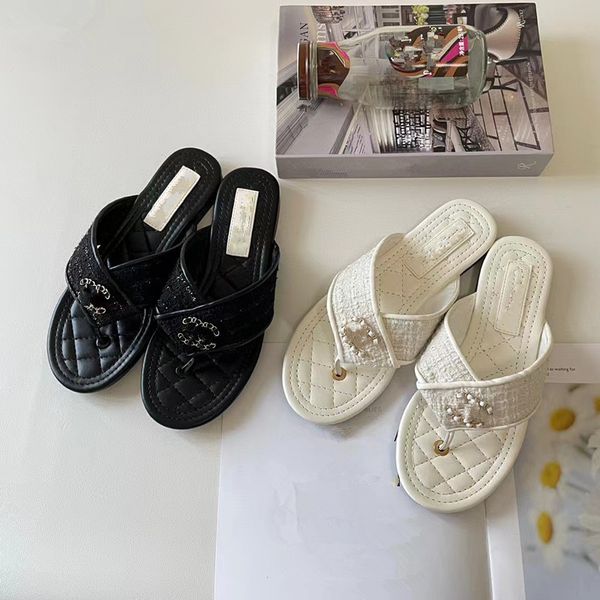 

2023 summer new ladies slippers flat bottom cloth clip toe wearing beach sandals fashion simple women's shoes with box, Black