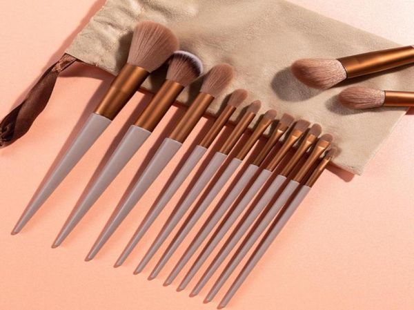 

eye shadow 13pcs set professional makeup brush for cosmetics female makeup tools with bag beauty powder foundation eyeshadow bru1876330
