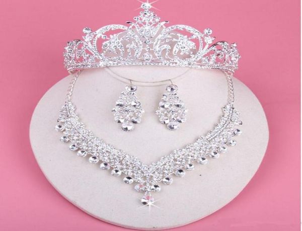 

2019 new pierced earrings necklace crown threepiece rhinestone wedding jewelry set crown headwear tiaras women banquet bridal acc6802710, White