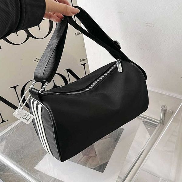 

new crossbody women's bag fashion versatile pillow bag large street backpack