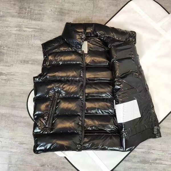 

vests 2023fashion man coat designer short jackets style corset thick outfit windbreaker pocket removable cap outdoor warm vest woman 1-6, Black;white