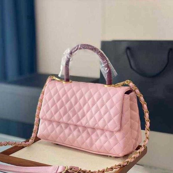

tz women's french designer bags grained caviar solid color shoulder bag selzburg handle gold-tone metal chain inimitable diamond quilti