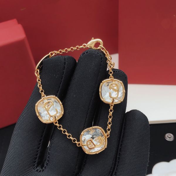 

designer bracelets luxury vity charm v logo pearl women chain fashion jewelry metal bracelet for woman gifts chains rfd, Black