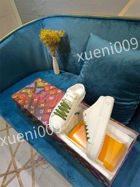 

2023 luxury mens sneakers bread shoes fashion trend classic floral designer casual versatile womens outdoor walking dc220501, Black