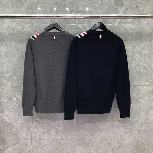 

tb thom sweater autunm winter men s sweaters male fashion brand milano stitch classic cotton rwb stripe v-neck cardigan coats erw8, White;black