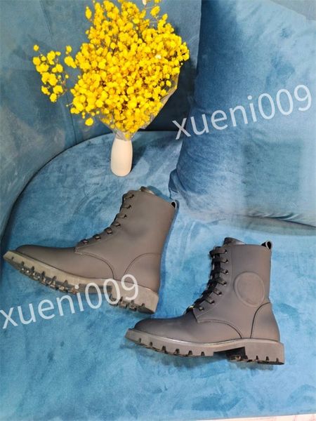 

2023 luxurys designer casual shoes women sneakers rubber genuine leather sneaker multicolor lace-up skate shoes fashion running shoes dc2205, Black