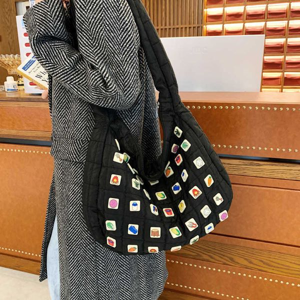 

nylon fabric bag minimalist crossbody bag autumn/winter new fashion cartoon sticker bag french underarm bag