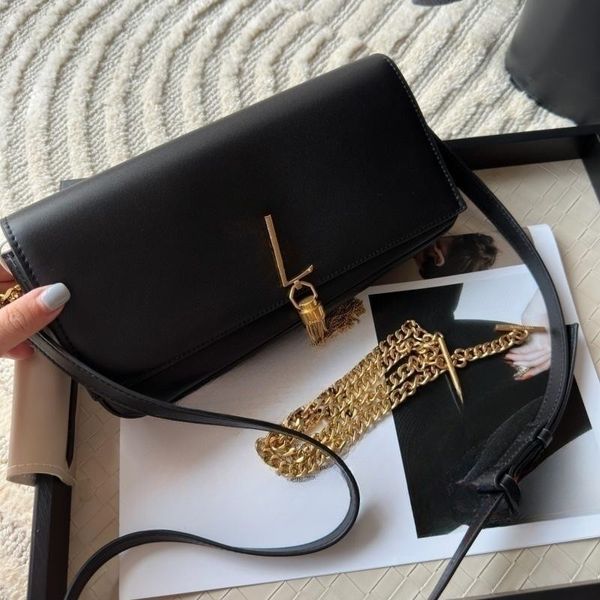 

new chain bag designer handbag women's shoulder bag leather crossbody bag fashion underarm bag fringe handbag commuter baguette bag alp