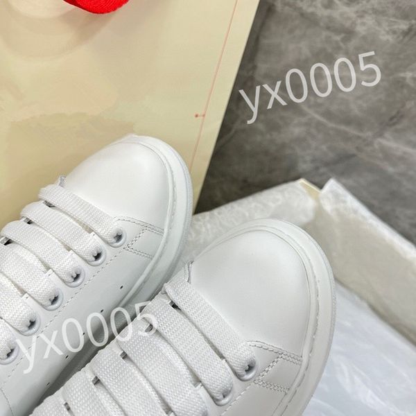 

2023 luxurys designer casual shoes mens sneakers rubber trainers platform sneaker multicolor lace-up skate shoes fashion running shoe xsd230, Black