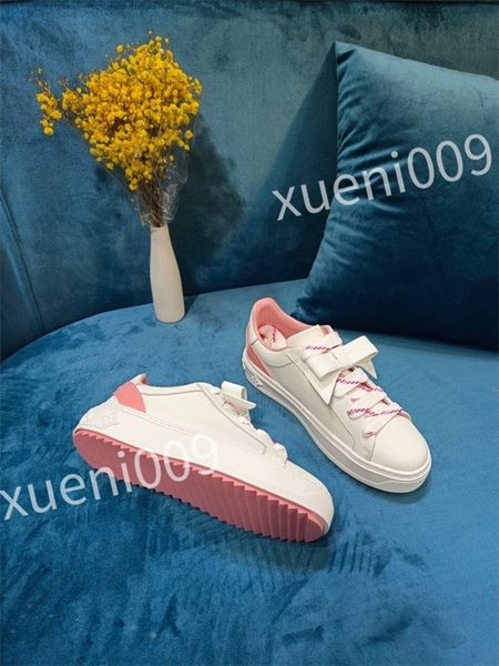 

2023 mens sneakers bread shoe fashion trend classic floral designer casual versatile womens outdoor walking dc220503, Black