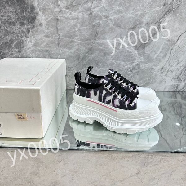 

luxurys designer the four seasons shoes sneakers men women trainers classic stripe rubber shoes leather sneaker xsd230409, Black
