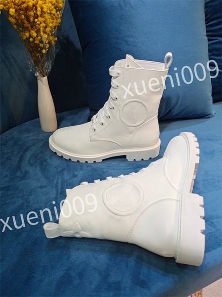 

2023 luxury designer casual shoes women sneakers rubber genuine leather sneaker multicolor lace-up skate shoes fashion running shoes dc22050, Black