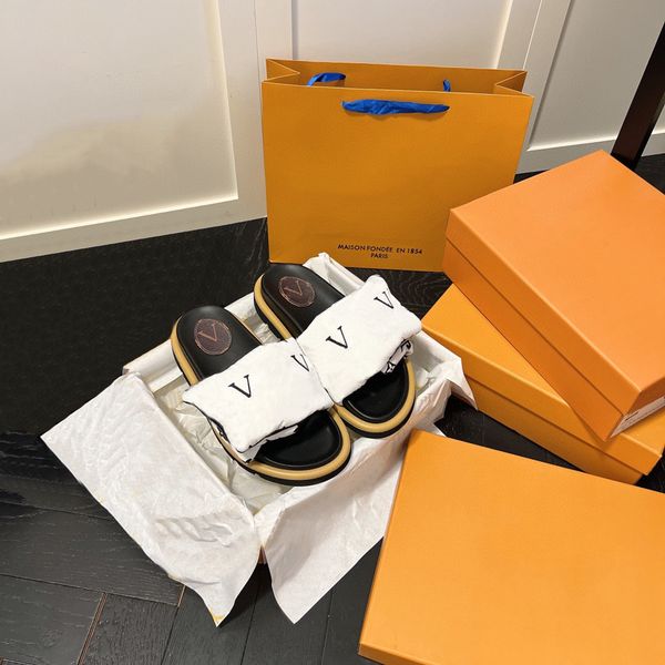 

designer shoe slipper sandal man women slippers pillow mules luxury brand real leather flip flop flats slide casual shoes sneakers boots by, Black