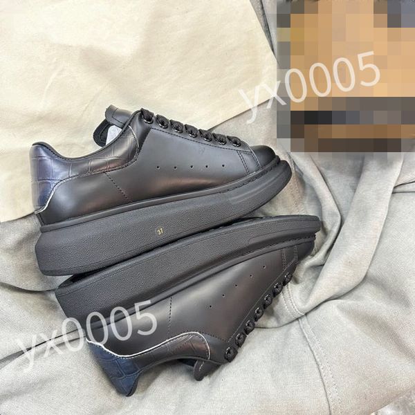 

2023 new luxurys designer flat sneaker trainer casual shoes denim canvas leather white letter fashion platform mens womens low sneakers 35-4, Black