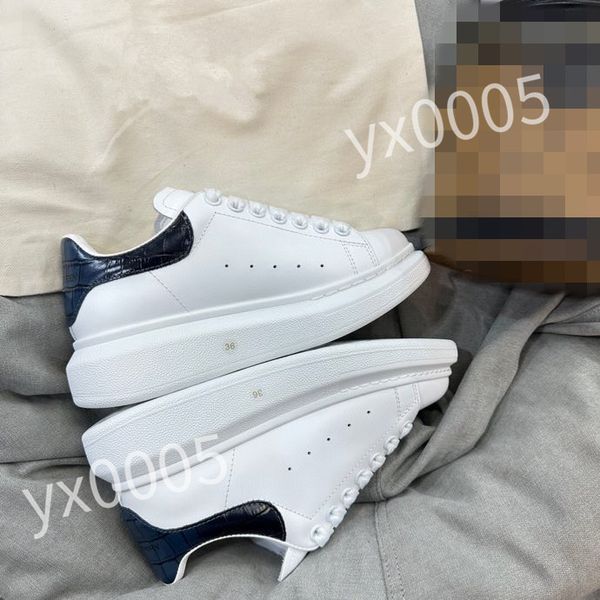 

2023 new r shoes the four seasons men's and women's sports white embossing calfskin size 35-46 xsd230412, Black