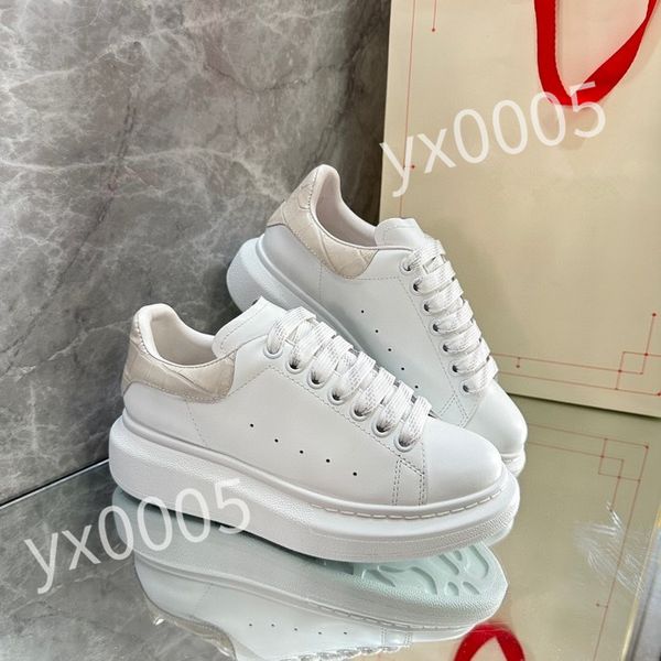 

2023 new luxurys designer casual shoes mens sneakers rubber trainers platform sneaker multicolor lace-up skate shoes fashion running shoes x, Black