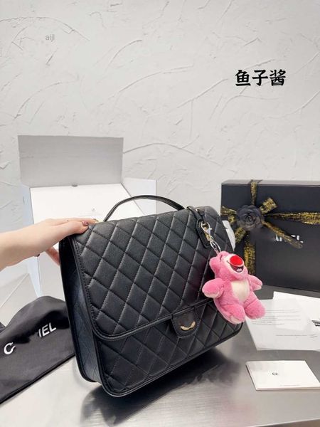 

2023 new xiaoxiang one shoulder crossbody bag handheld women's
