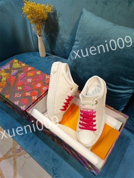 

2023 new mens sneakers bread shoes fashion trend classic floral designer casual versatile womens outdoor walking dc220501, Black
