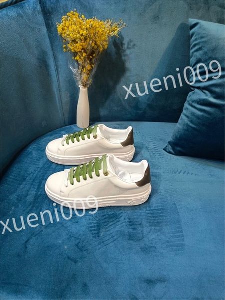 

2023 luxurys mens sneakers bread shoes fashion trend classic floral designer casual versatile womens outdoor walking dc220501, Black