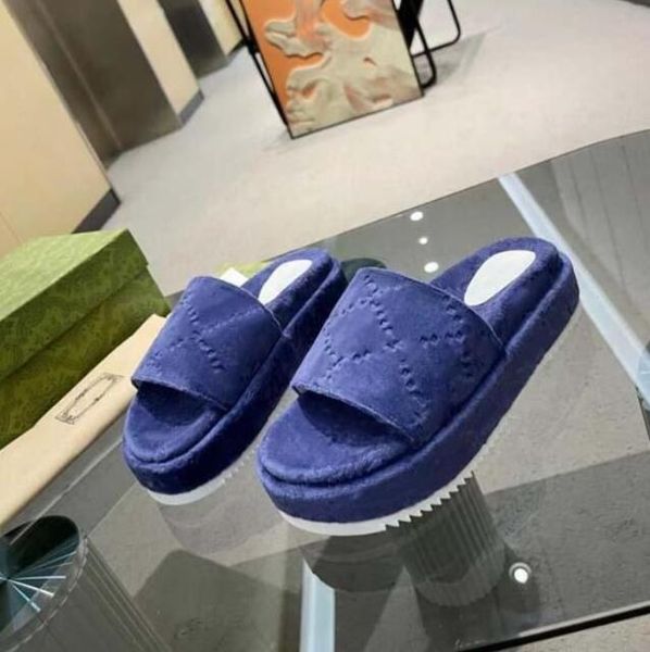 

casual shoes 2023 designer sandals womens rubber skate dress shoes wedges beach slippers luxury summer platform size 3545 with bo, Black