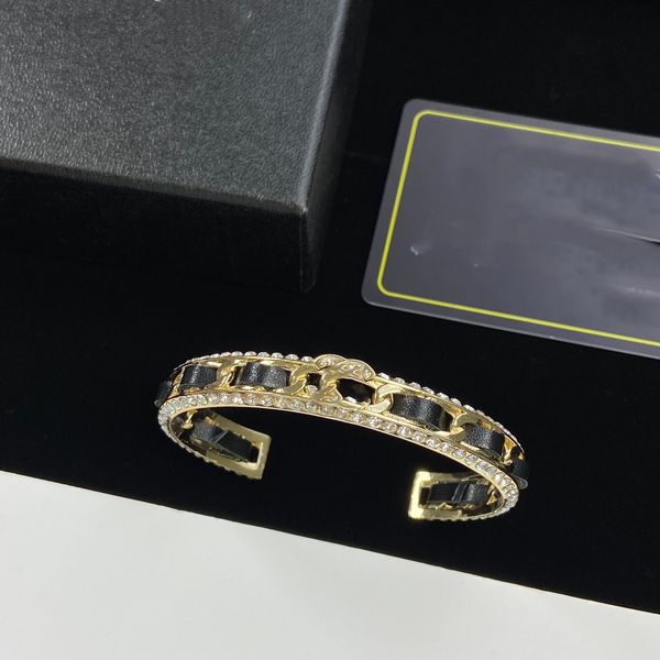

woman bangle ccity logo designer luxury brand metal gold bracelets women man open bracelet jewelry gift 42356, Black