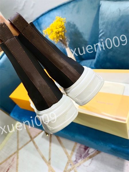 

new luxury mens sneakers bread shoe fashion trend classic floral designer casual versatile womens outdoor walking dc220504, Black