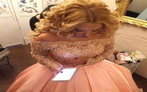 

2018 new pink vintage quinceanera ball gown dresses off shoulder lace crystal beaded long sleeves sweet 16 sashes bow party 5802377, Blue;red