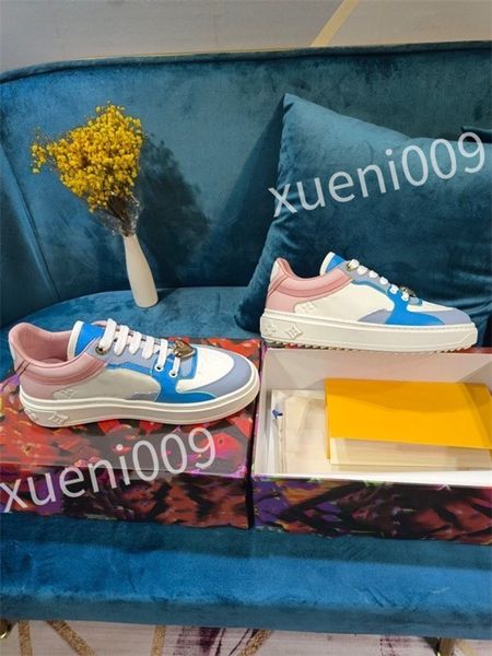 

2023 luxurys mens sneakers bread shoes fashion trend classic floral designer casual versatile womens outdoor walking dc220502, Black