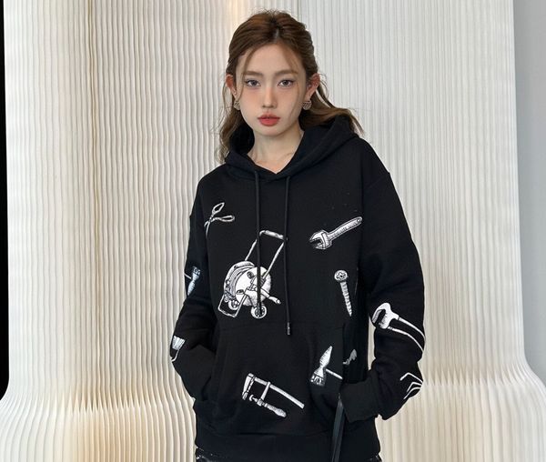 

women's hoodies & sweatshirts european luxury designer hoodie 2023 new tool pattern embroidery hoodie, Black