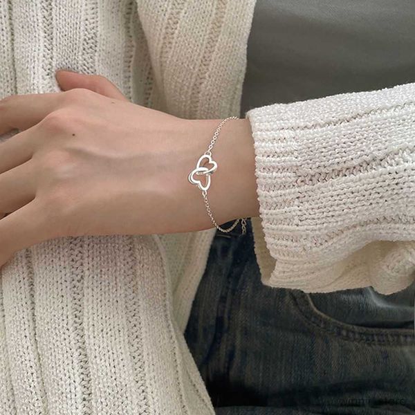 

charm bracelets new elegant women double heart pendent bracelets chain wrist bands bangles for girls hands jewelry r230704, Golden;silver